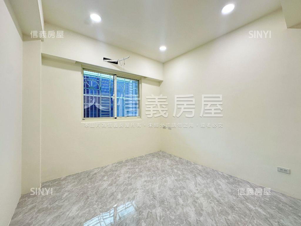 中港裝潢方正公寓３樓房屋室內格局與周邊環境