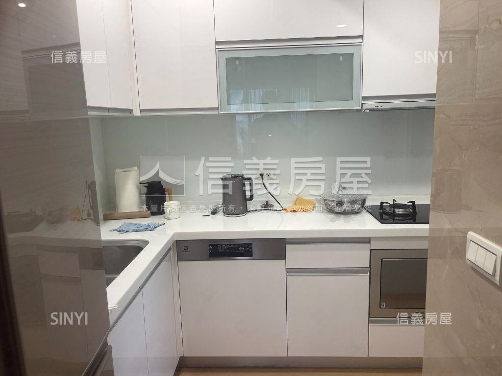 極上之住。上文化豪邸平車房屋室內格局與周邊環境