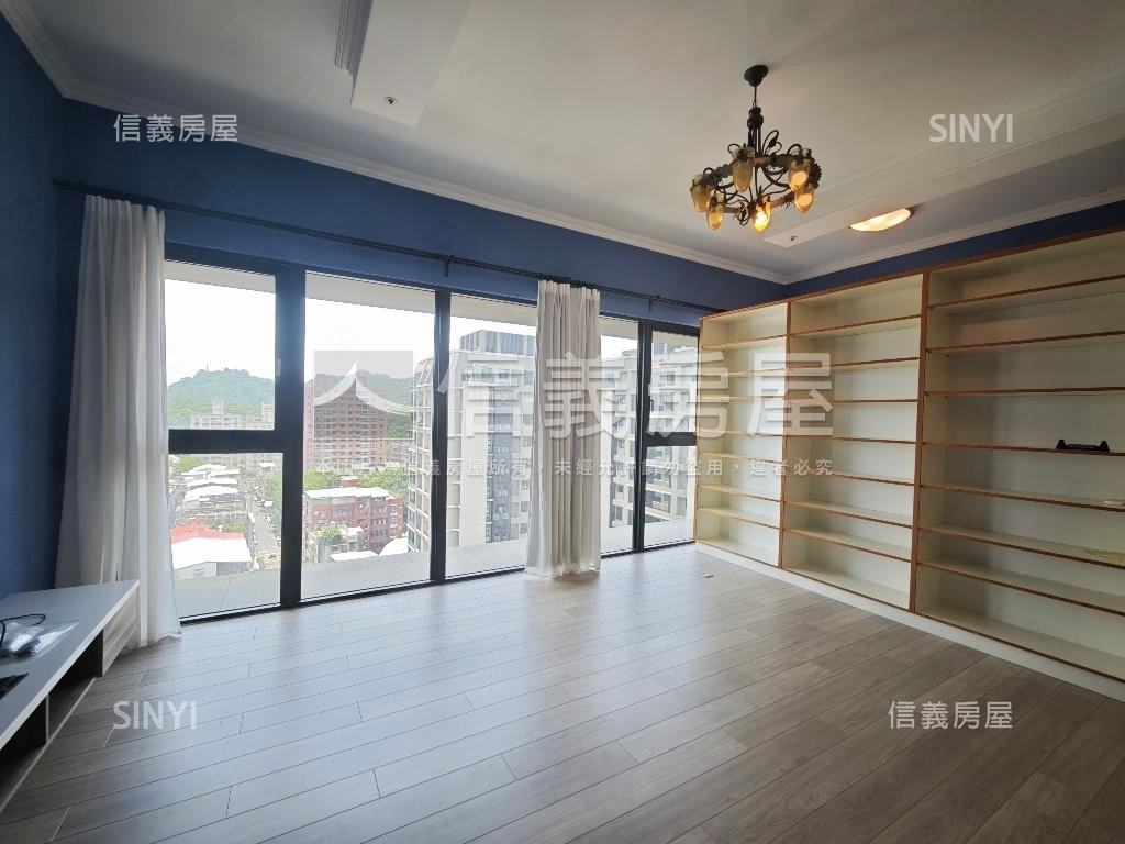 靜心連雲王者三房豪邸房屋室內格局與周邊環境