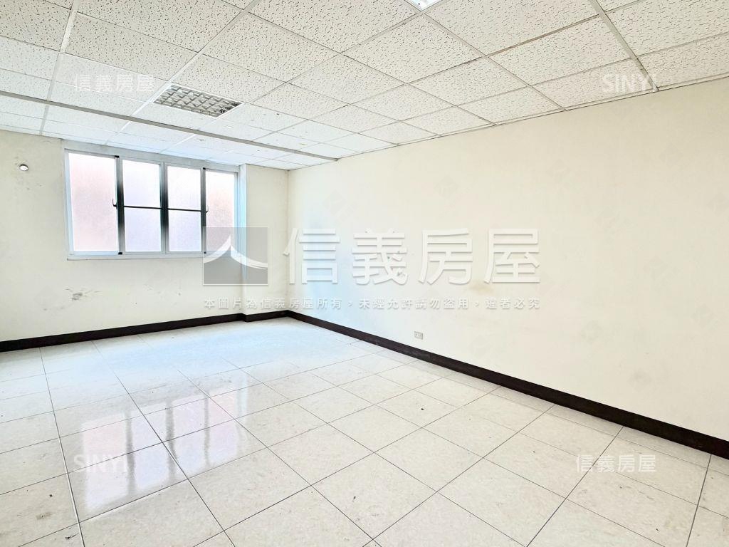 仁武仁春市場旁中正路透天房屋室內格局與周邊環境