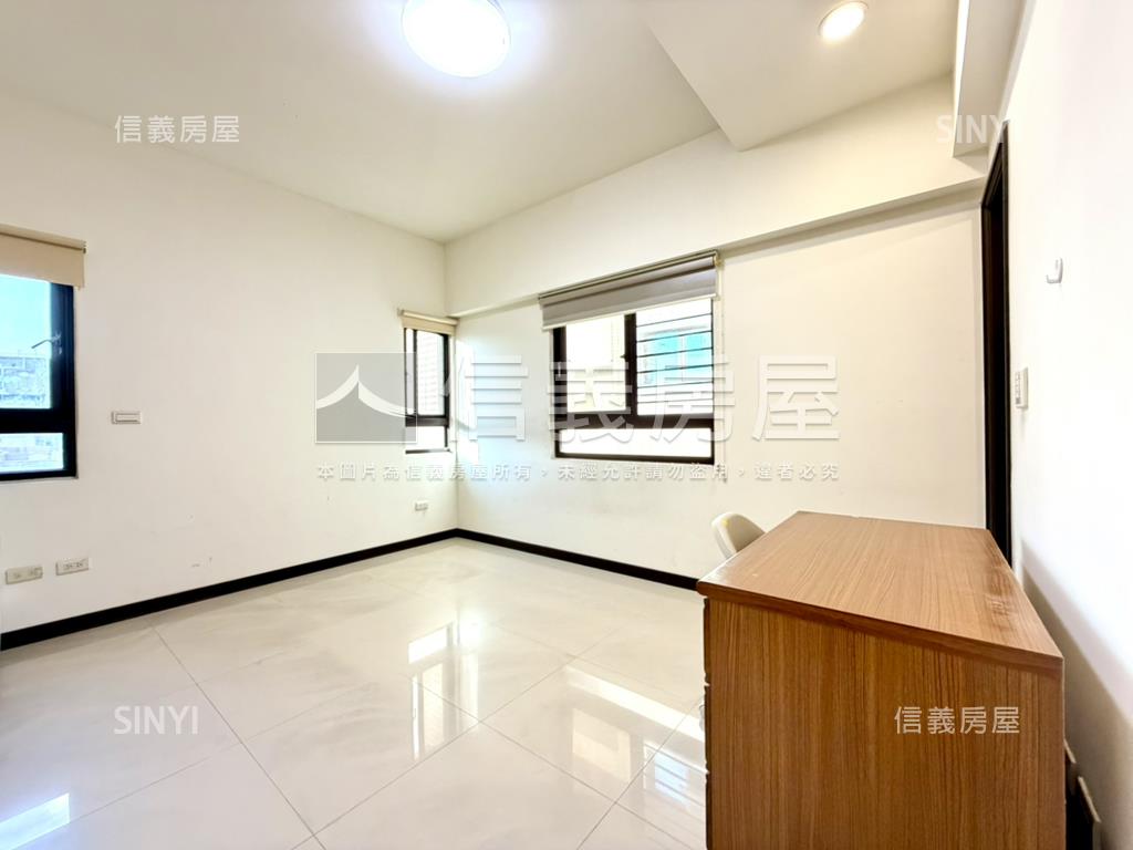 帝堡四房車位房屋室內格局與周邊環境