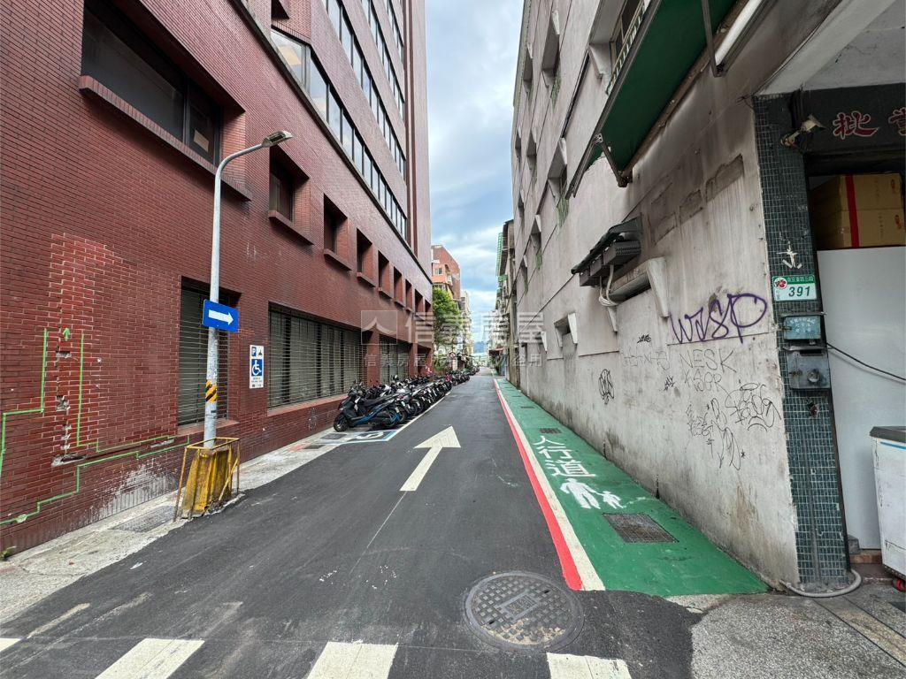 南京商務７號車位房屋室內格局與周邊環境