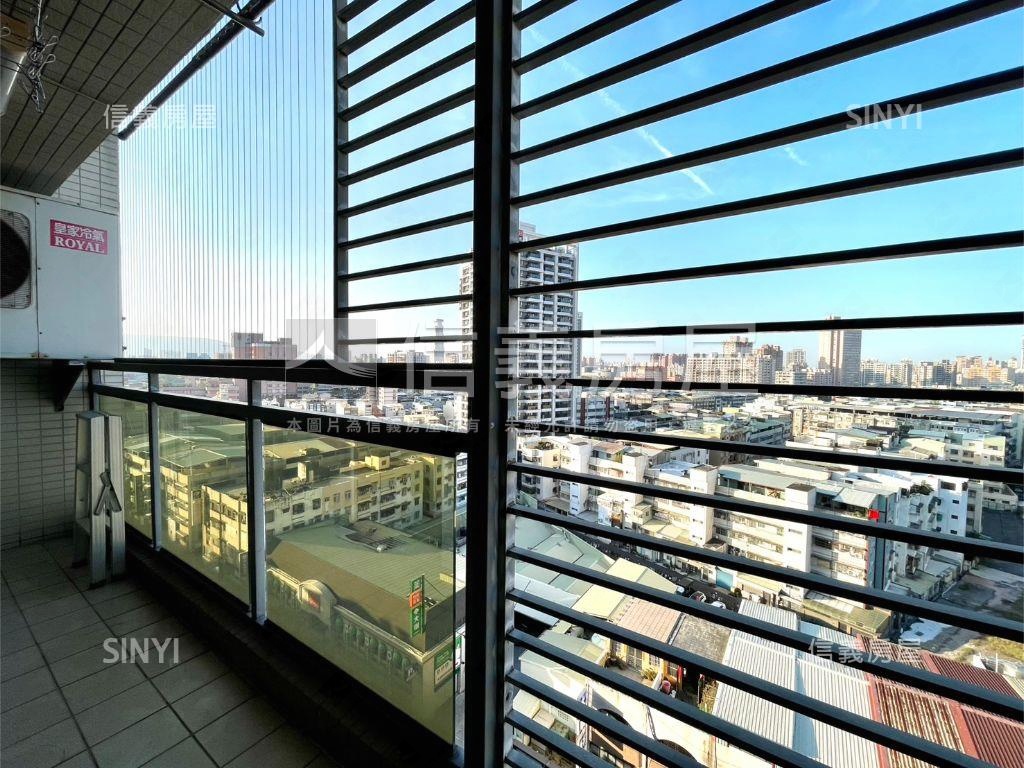 城市桂冠精美三房車位房屋室內格局與周邊環境