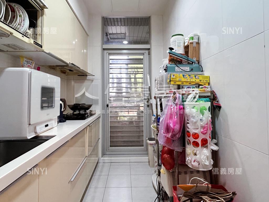 圓山官邸雙坡平車房屋室內格局與周邊環境