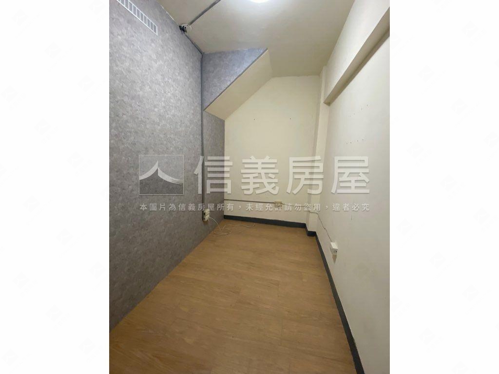 專任靜巷稀有一樓房屋室內格局與周邊環境
