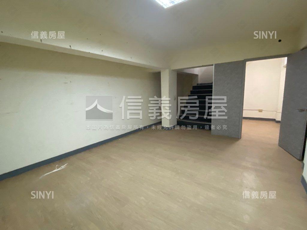 專任靜巷稀有一樓房屋室內格局與周邊環境