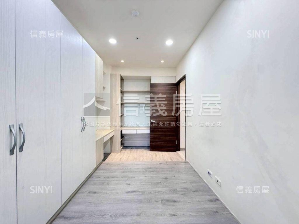 捷仕堡珍藏兩房車房屋室內格局與周邊環境