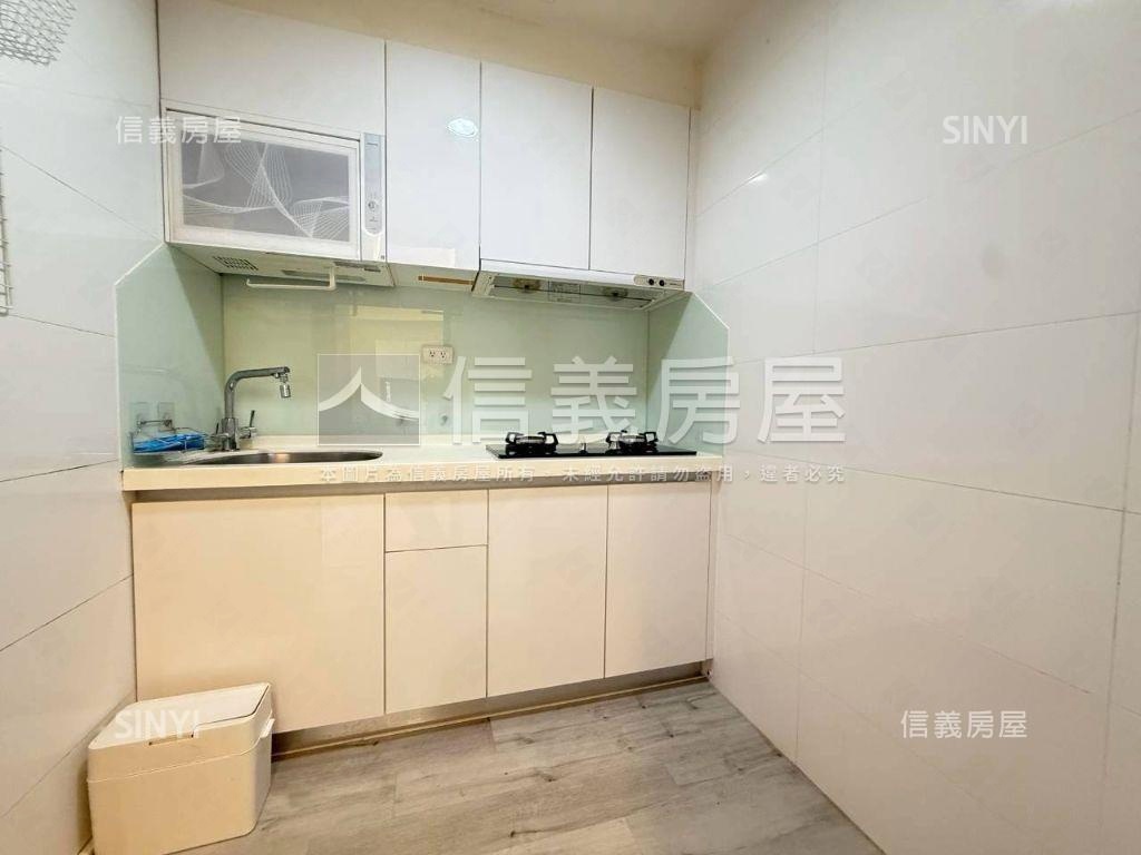 捷仕堡珍藏兩房車房屋室內格局與周邊環境