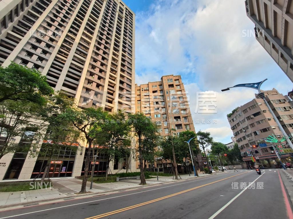 捷仕堡珍藏兩房車房屋室內格局與周邊環境