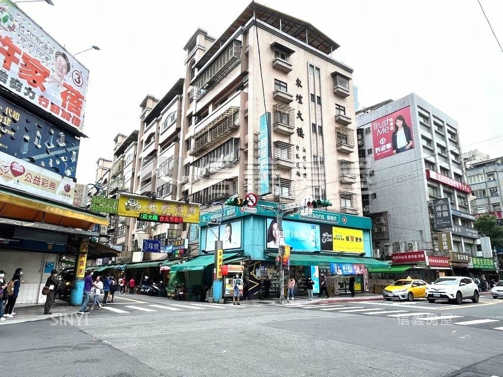 信義區低總價二樓房屋室內格局與周邊環境