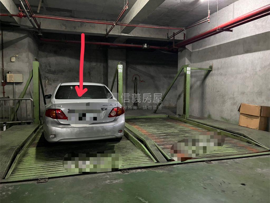 專任！綠灣五房高樓雙車位房屋室內格局與周邊環境