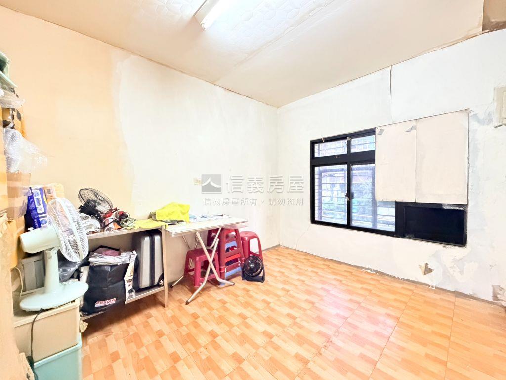 中華路小宅高土地持分房屋室內格局與周邊環境