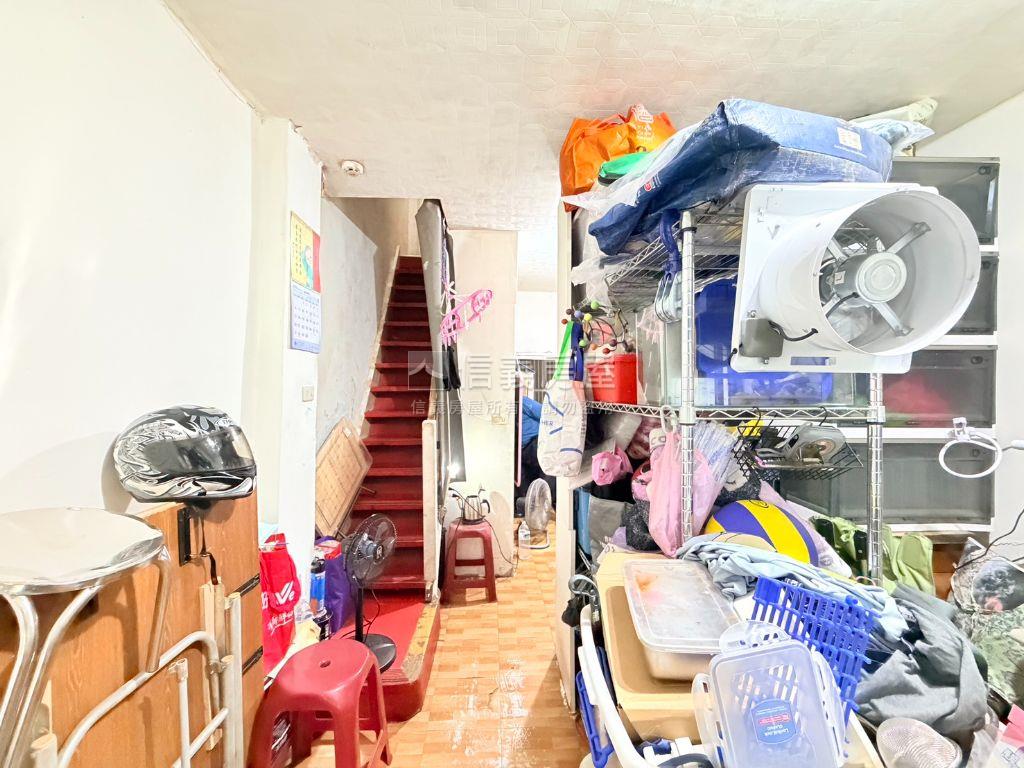 中華路小宅高土地持分房屋室內格局與周邊環境