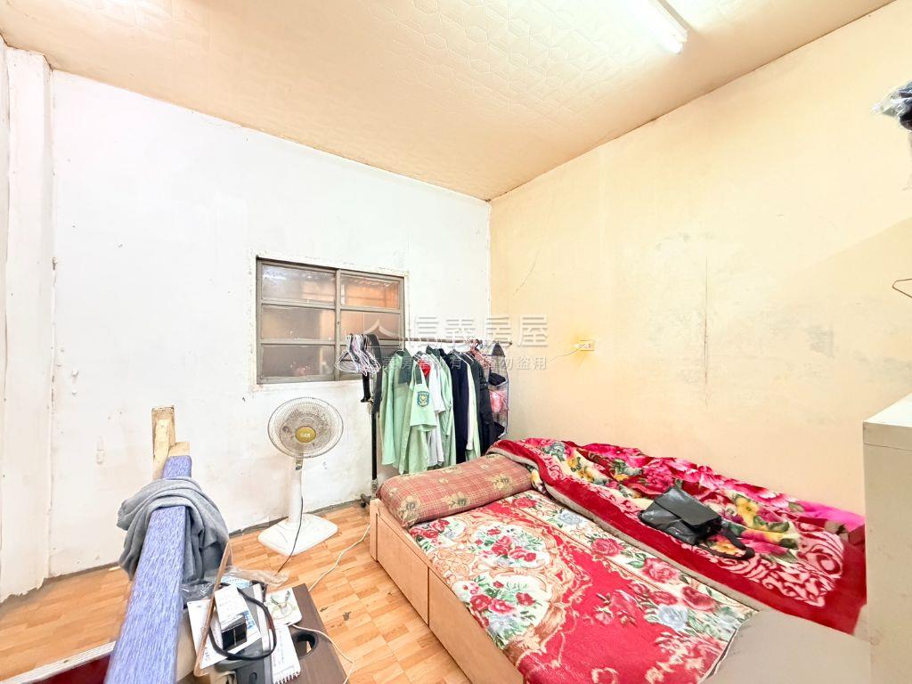 中華路小宅高土地持分房屋室內格局與周邊環境