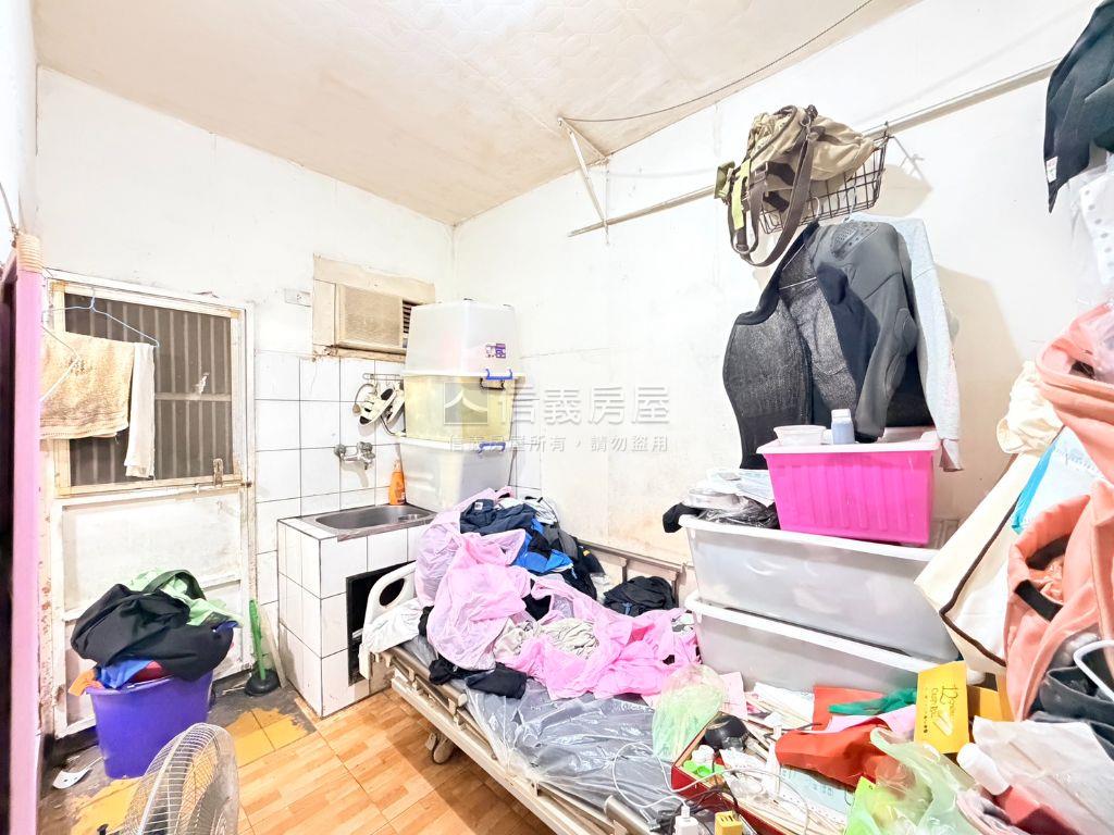 中華路小宅高土地持分房屋室內格局與周邊環境