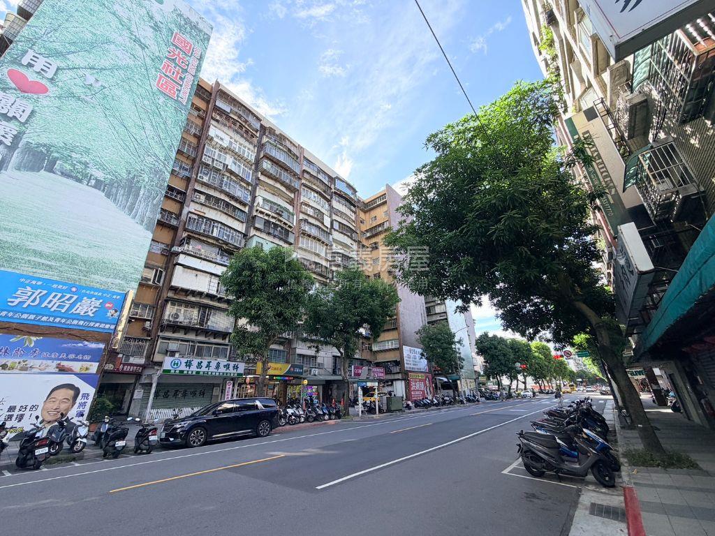 中華路小宅高土地持分房屋室內格局與周邊環境