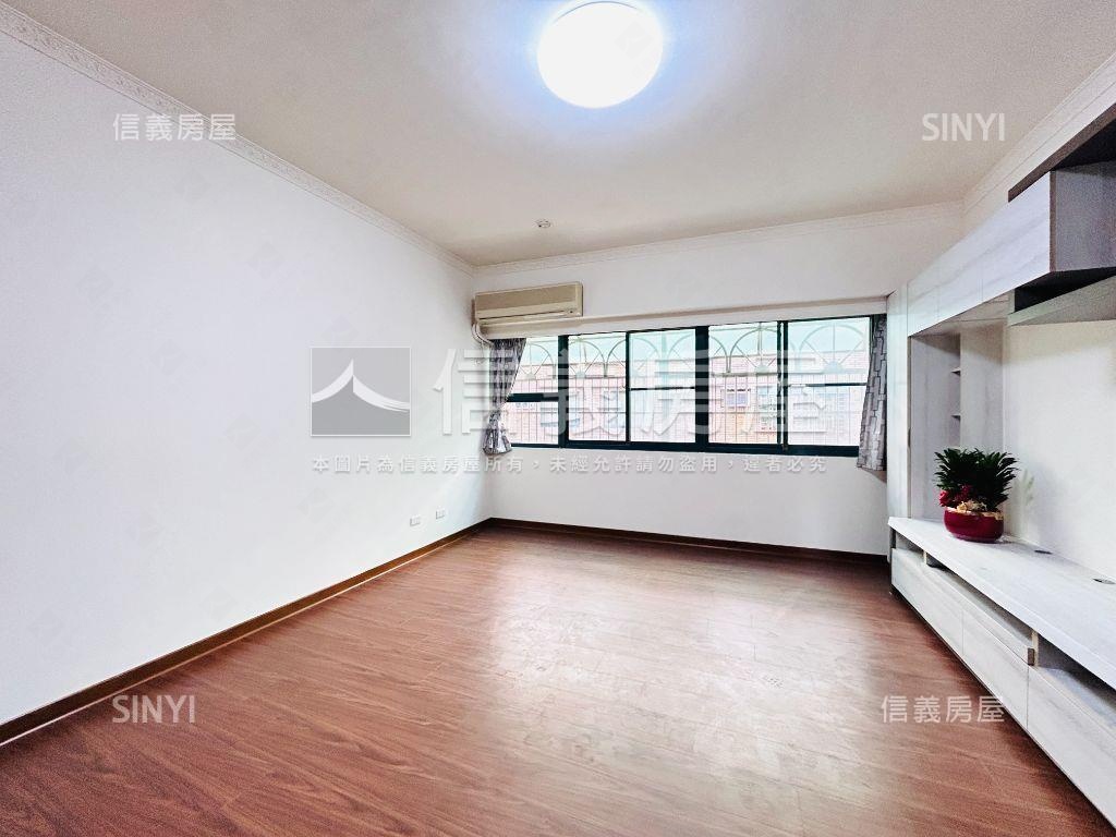 藝文精裝美四房車位房屋室內格局與周邊環境