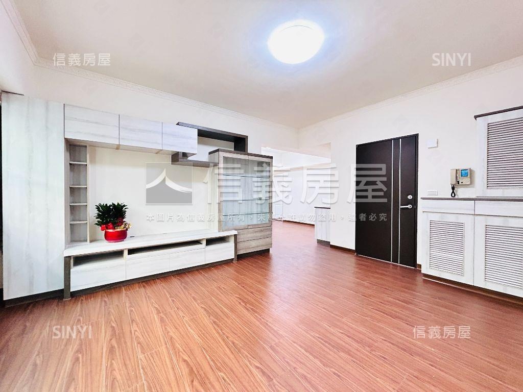 藝文精裝美四房車位房屋室內格局與周邊環境