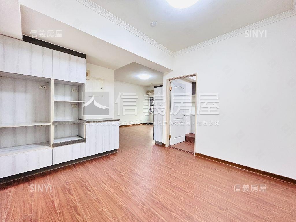 藝文精裝美四房車位房屋室內格局與周邊環境