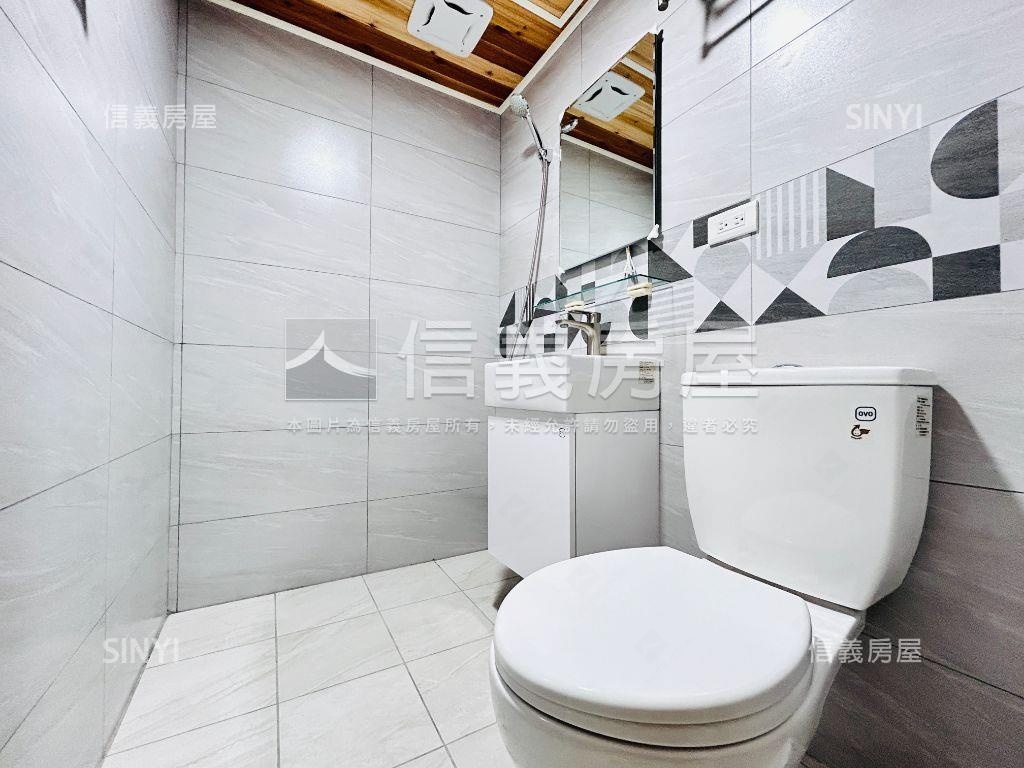 藝文精裝美四房車位房屋室內格局與周邊環境