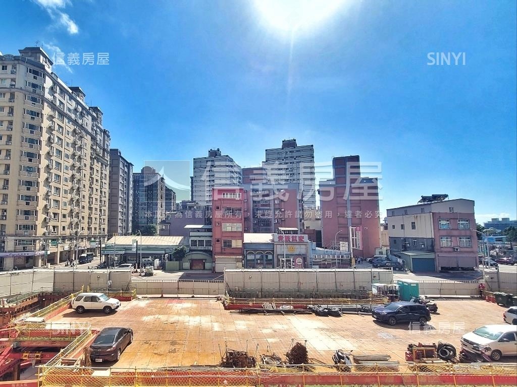 藝文精裝美四房車位房屋室內格局與周邊環境