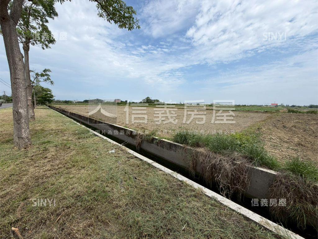 學甲西進段農地１２１４坪房屋室內格局與周邊環境