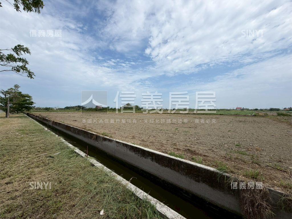 學甲西進段農地１２１４坪房屋室內格局與周邊環境