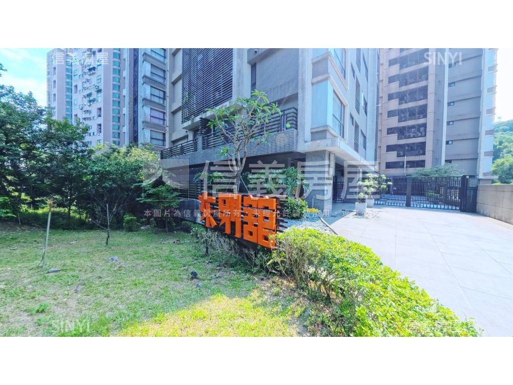 東別館綠景３房配車位房屋室內格局與周邊環境