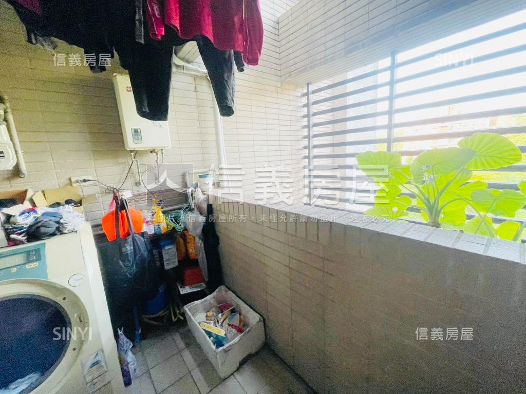 東別館綠景３房配車位房屋室內格局與周邊環境