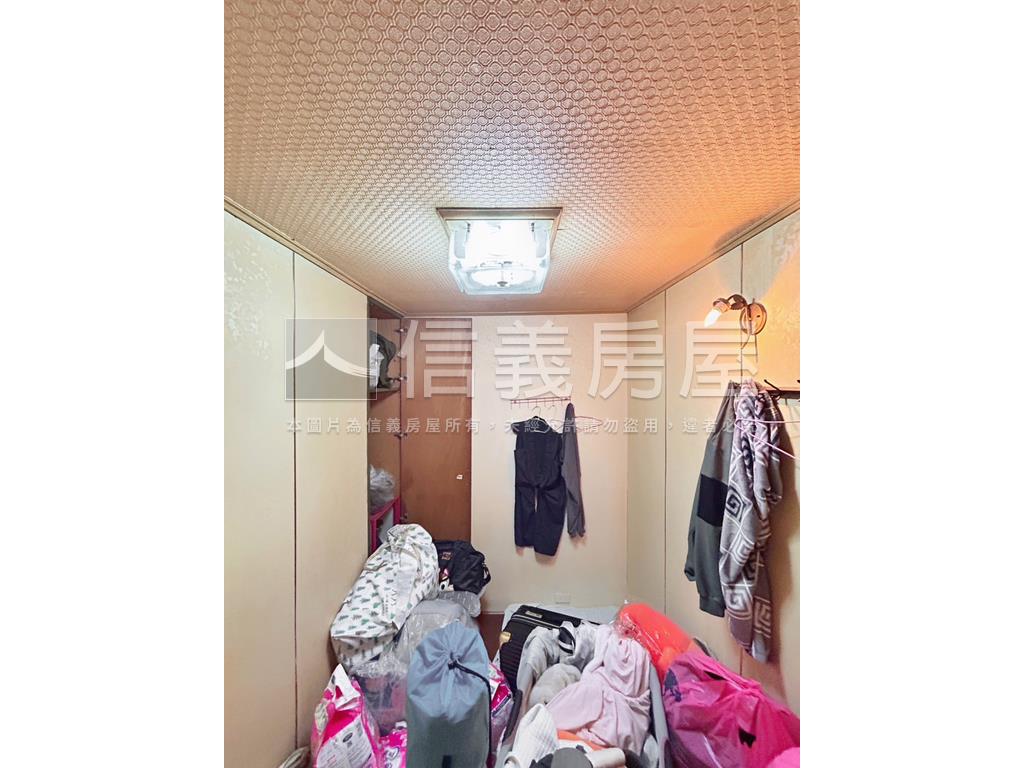 低總價力行路三樓公寓房屋室內格局與周邊環境