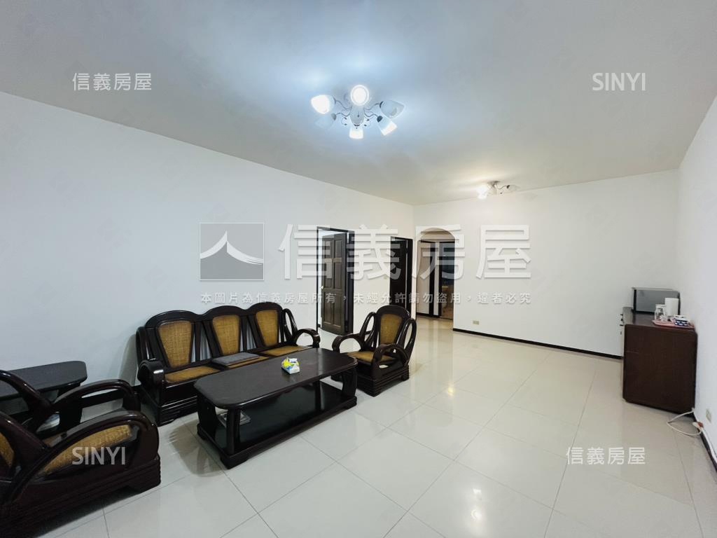 景安捷運‧三房雙衛浴美寓房屋室內格局與周邊環境