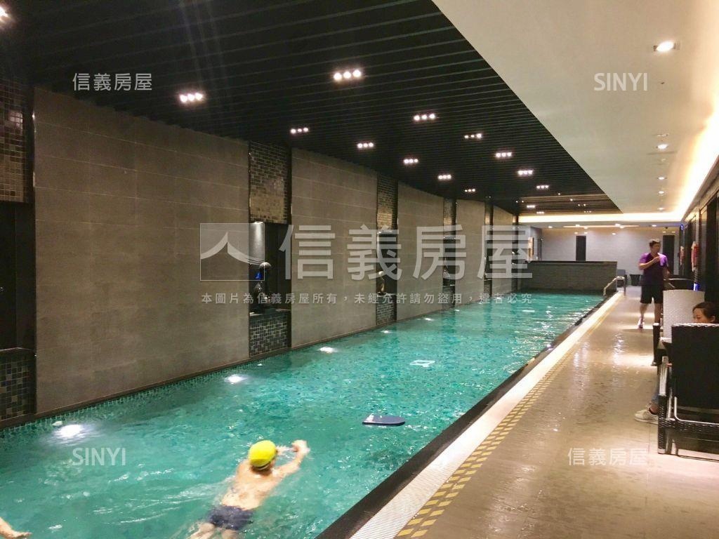 雲世紀裝潢２房平面車位房屋室內格局與周邊環境