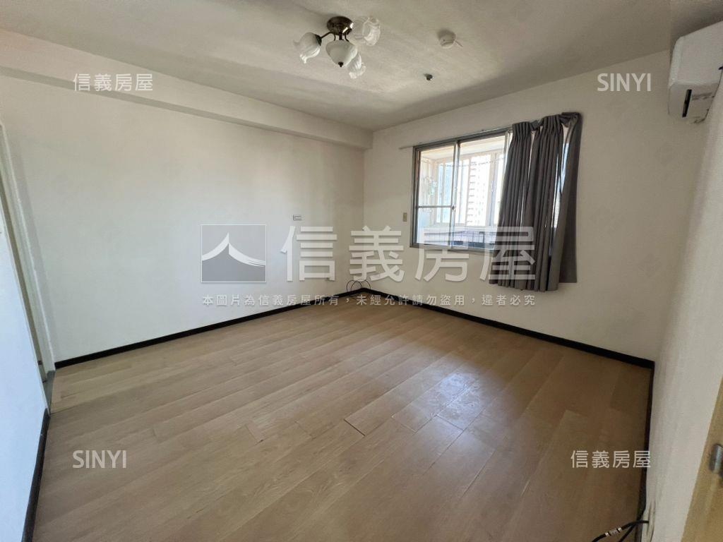 中正路景觀三房先看這間房屋室內格局與周邊環境