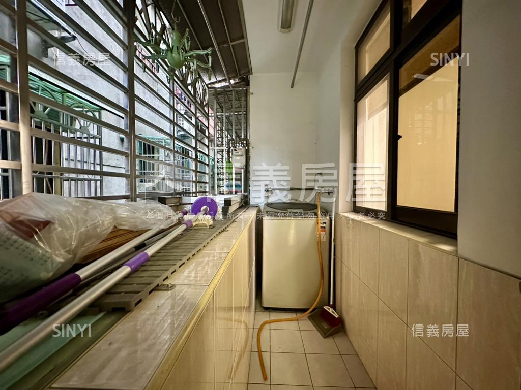 精美三樓➊➏➑⓿橫科路房屋室內格局與周邊環境