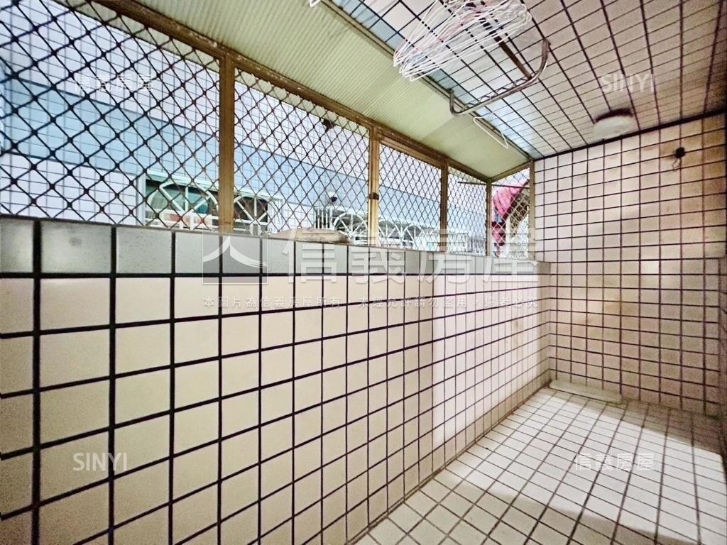新案⭐文心凱旋三房房屋室內格局與周邊環境