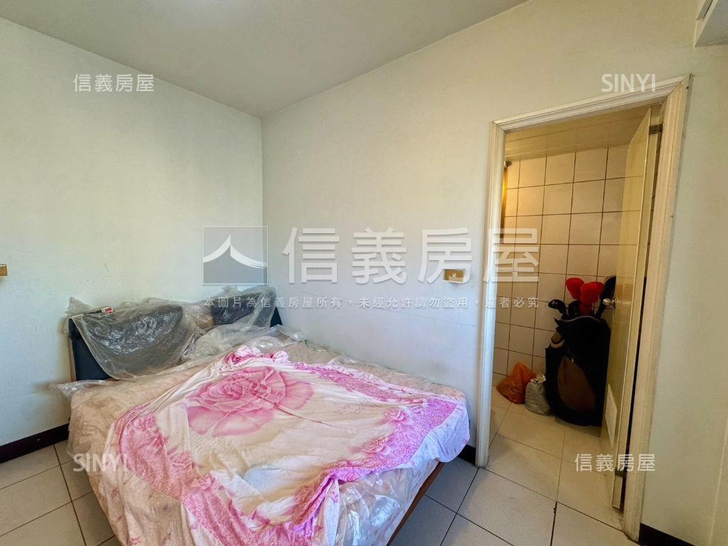 景安後棟三房坡平車位房屋室內格局與周邊環境