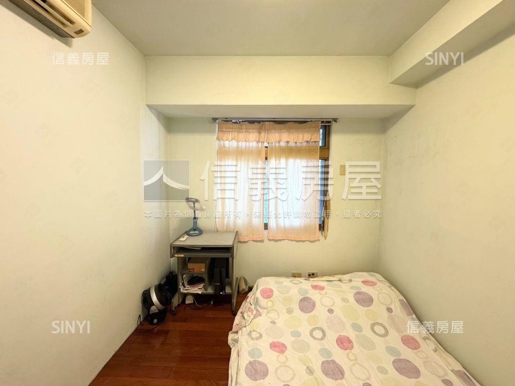 捷運高樓層三房坡平車位房屋室內格局與周邊環境