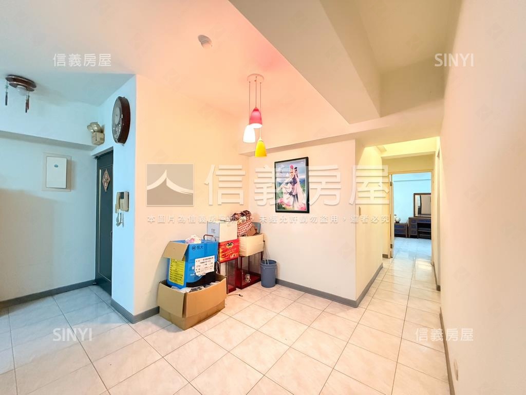 近長庚邊間４房車位房屋室內格局與周邊環境