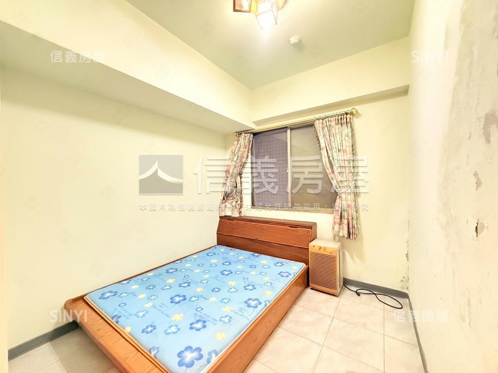 近長庚邊間４房車位房屋室內格局與周邊環境