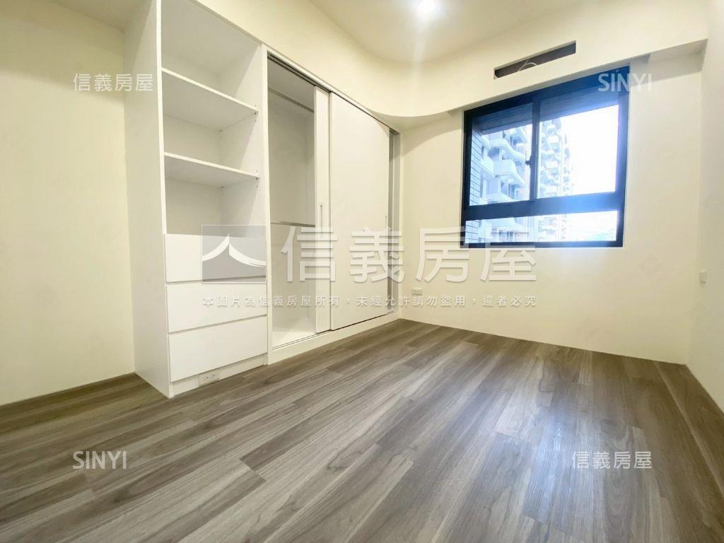 面公園觀山景三房美裝潢房屋室內格局與周邊環境