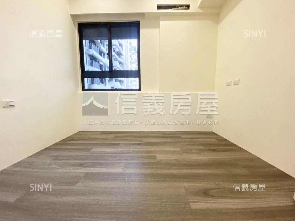 面公園觀山景三房美裝潢房屋室內格局與周邊環境