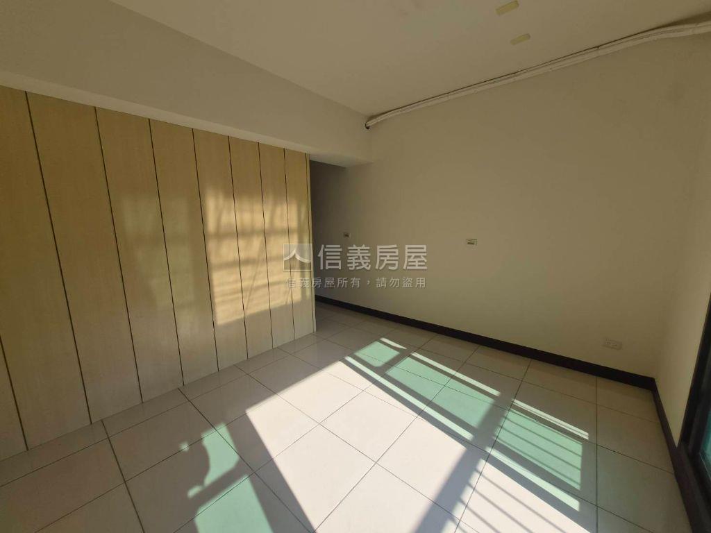 近明道高中面公園震後金店房屋室內格局與周邊環境