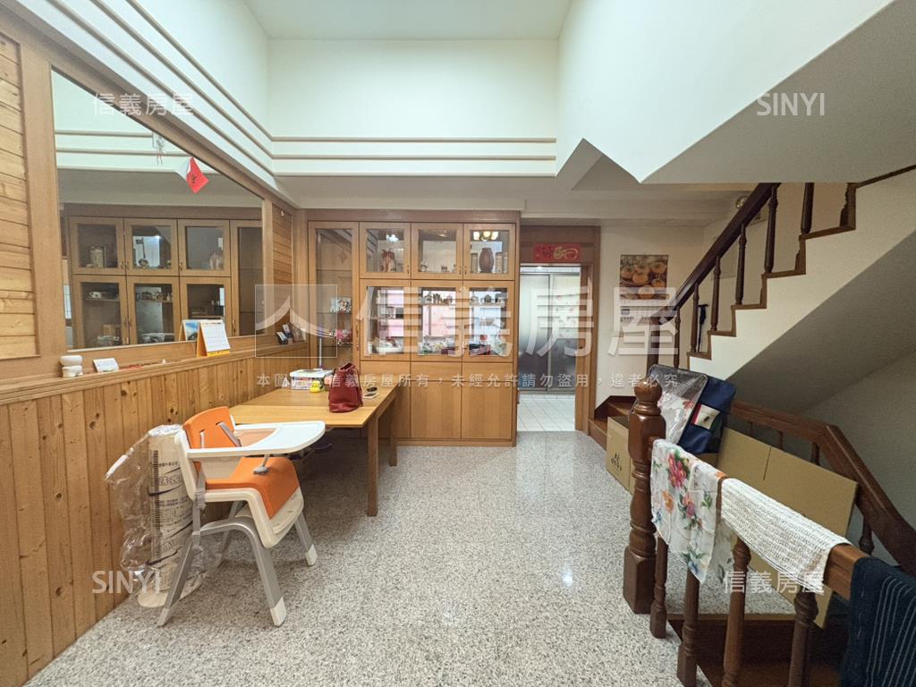 【稀有】統領大國別墅房屋室內格局與周邊環境