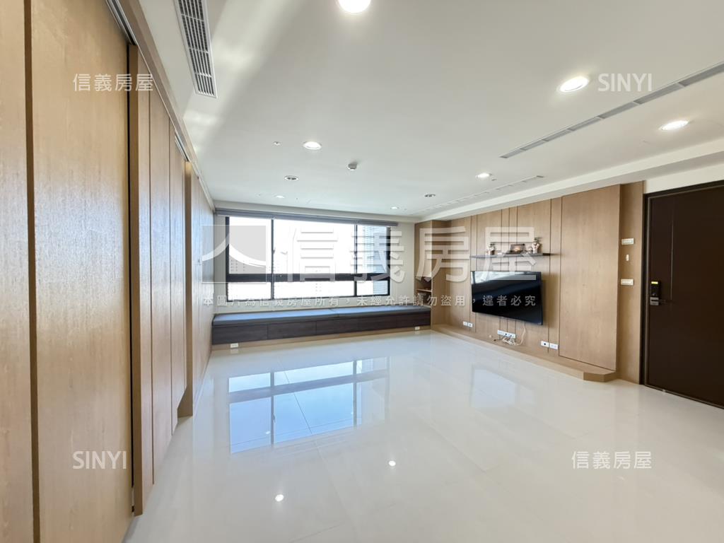 成大林森天際豪邸三平車房屋室內格局與周邊環境