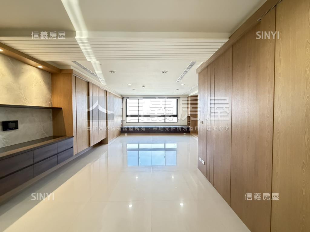 成大林森天際豪邸三平車房屋室內格局與周邊環境