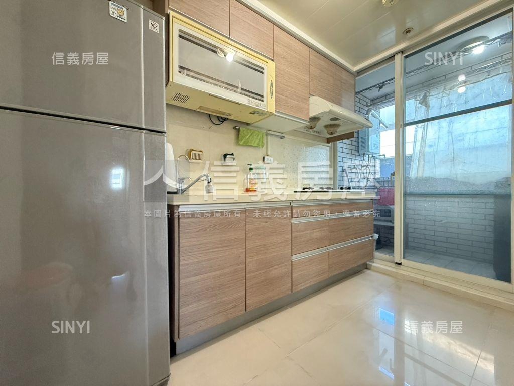 西班牙水花園高樓三房車位房屋室內格局與周邊環境