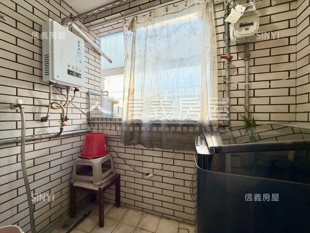西班牙水花園高樓三房車位房屋室內格局與周邊環境
