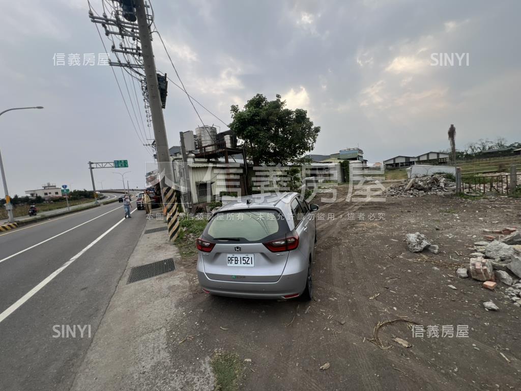 新營酪農牛畜舍房屋室內格局與周邊環境