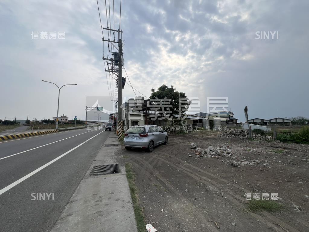 新營酪農牛畜舍房屋室內格局與周邊環境