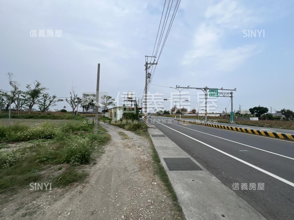 新營酪農牛畜舍房屋室內格局與周邊環境